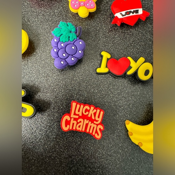 48 girly Croc Jibbitz - Picture 5 of 8